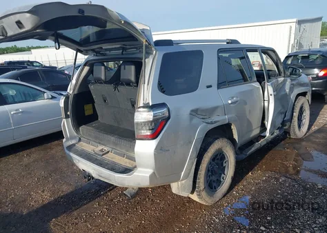 2023 Toyota 4Runner Sr5 Premium из США, поврежденный, VIN JTENU5JR3P6109169